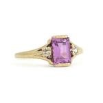 Vintage Pink Topaz Gemstone Diamond Ring 10K Yellow Gold, 1.15 Grams