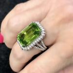 2Ct Emerald Lab-Created Peridot Wedding Cluster Women Ring 14k White Gold Finish