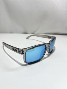 Oakley Holbrook sunglasses - Regular Size - Blue Lens - Clear Frame