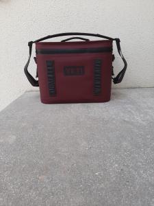 Yeti Hopper Flip 18