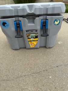 Lifetime 28 Quart High Performance Cooler - grey gently used