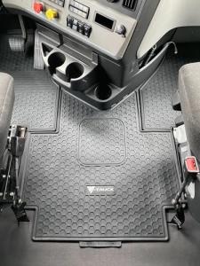 Freightliner Cascadia 116 & 126 Rubber Floor Mats