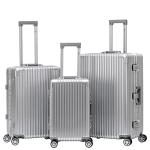Flight Knight Lightweight Spinner Suitcase with TSA Lock