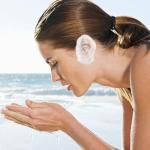 100 Pack Colorful Disposable Shower Caps