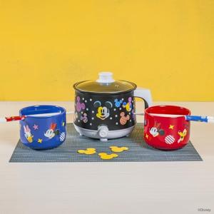 Mickey Mouse Hot Pot with Ramen Bowls