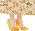 Disney Princess Snow White Doll with Sparkling Outfit