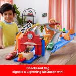 Disney Cars Lightning McQueen Playset with Pit Crew