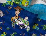 Jay Franco Disney Toy Story Buzz & Woody 5 Piece Full Bed Set - Includes Reversible Comforter & Sheet Set - Super Soft Fade Resistant Microfiber - (Official Disney Product)