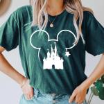 Women’s Disney Castle Graphic T-Shirt - Comfy Fit