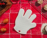 Mickey Mouse Heat-Resistant Oven Mitt and Pot Holder