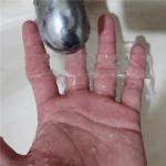 שטיק דבק דו צדדי ננו רב פעמי ועמיד למים