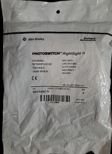 Allen-Bradley 42EF-P8KBC-F4 Polarized Laser Sensor