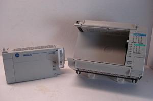 Allen Bradley 1764-28BXB PLC Module Micrologix 1500 Base