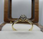 Beautiful Antique 18ct Platinum Diamond Engagement Ring