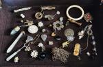 Vintage Job Lot: MOP Cigar Cutter, Thimble, Brooches