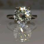 Stunning 18ct White Gold Antique Engagement Ring
