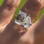 Pear & Emerald Cut Moissanite Toi Et Moi Ring