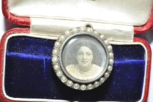 Vintage Photo Locket Pendant with Seed Pearl Ring