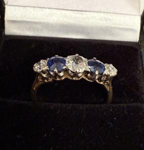 Antique Art Deco Diamond and Sapphire Gold Ring