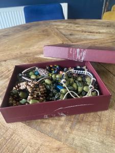 Vintage Costume Jewellery Set: Bangles, Beads, Necklaces