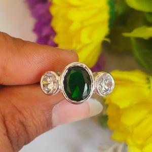 Vintage Art Deco 14K White Gold Emerald Ring