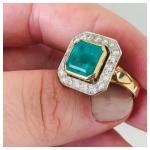 Vintage 18ct Gold Emerald and Diamond Cluster Ring