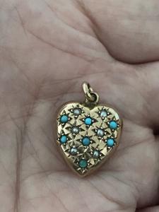 Edwardian 9ct Gold Puffy Heart Pendant with Turquoise