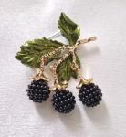 Vintage Gold Tone Blackberry Fruit Brooch Gift