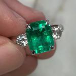 Stunning 3Ct Green Emerald Three Stone Engagement Ring