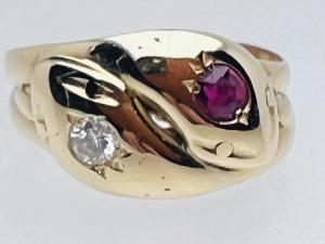 Vintage 18ct Gold Snake Ring with Ruby Diamond