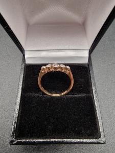 18ct Gold and Platinum 5 Stone Diamond Ring