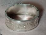 Victorian 1884 Sterling Silver Floral Hinged Bangle