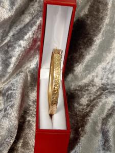 Antique Floral Rolled Gold Bangle with Chain