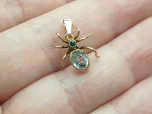 Victorian 9ct Gold Spider Pendant with Aquamarine