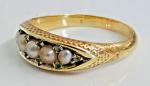 Victorian 15ct Gold Emerald and Pearl Ring