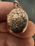 Edwardian 9ct Rose Gold Engraved Oval Locket