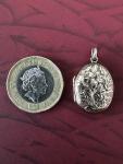 Edwardian 9ct Rose Gold Engraved Oval Locket