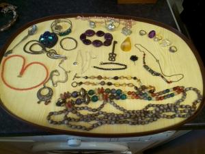 Mixed Lot of Vintage Antique Costume Jewellery
