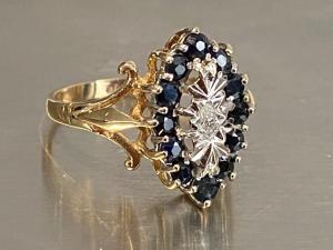 Antique 9ct Gold Diamond & Blue Sapphire Ring