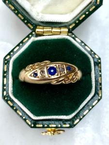 George V 18ct Gold Sapphire Diamond Gypsy Ring