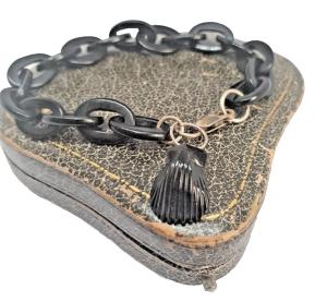 Victorian Whitby Jet Shell Pendant Bracelet