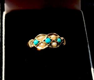 Antique 9ct Turquoise and Pearl Ring Size N