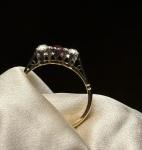 Vintage 18ct Gold Platinum Ruby Diamond Ring