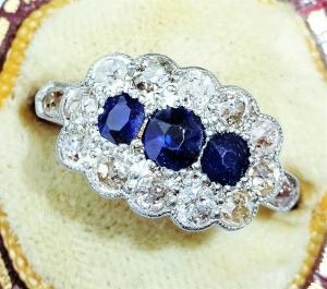 Art Deco 18ct Gold Sapphire & Diamond Halo Ring