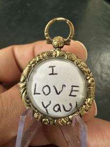 15K Gold Antique Locket Pendant with Engraved Scrolls