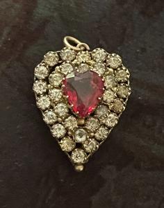 9ct Gold Victorian Heart Pendant with Red Paste