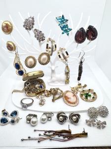 Vintage and Modern Jewelry Mix