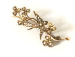 Victorian 1890s 9 ct Gold Swallow Brooch Pin