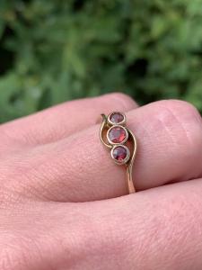 9ct Gold Garnet Trilogy Cross Over Ring
