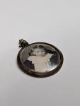 Antique Gold Tone Locket - 3cm Diameter